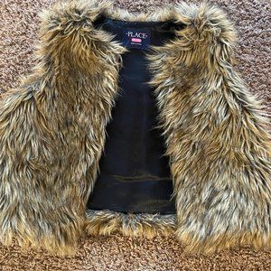 Girls Children's Place Brown Faux Fur Vest Size M 7/8